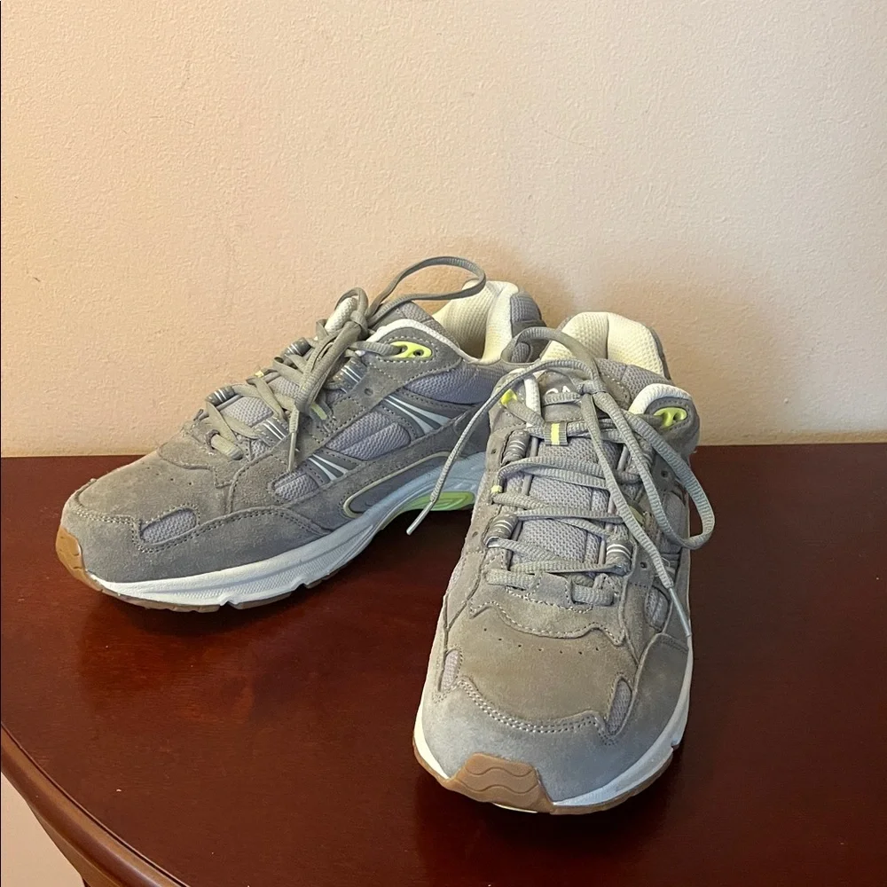 Vionic Walking Sneakers - Picture 5 of 9
